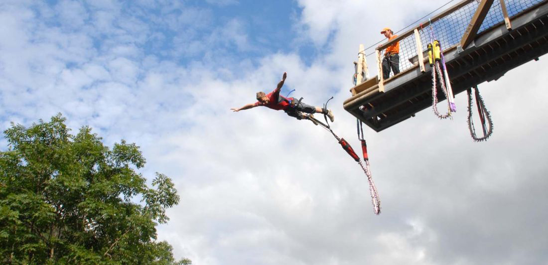 Saut à l’élastique : le grand frisson collectif